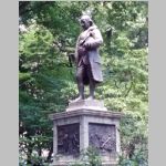 CAM00076 Benjamin Franklin Statue at Boston Latin School.jpg